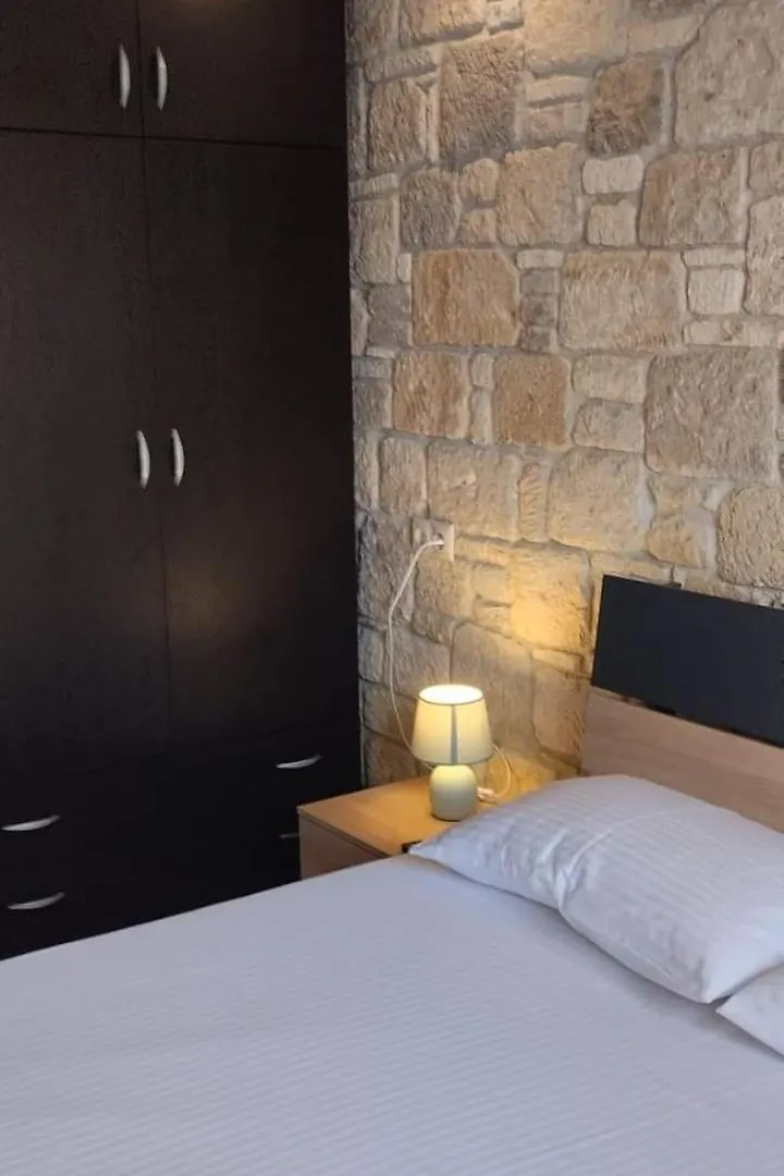 아피토스 Rodiola House 아파트